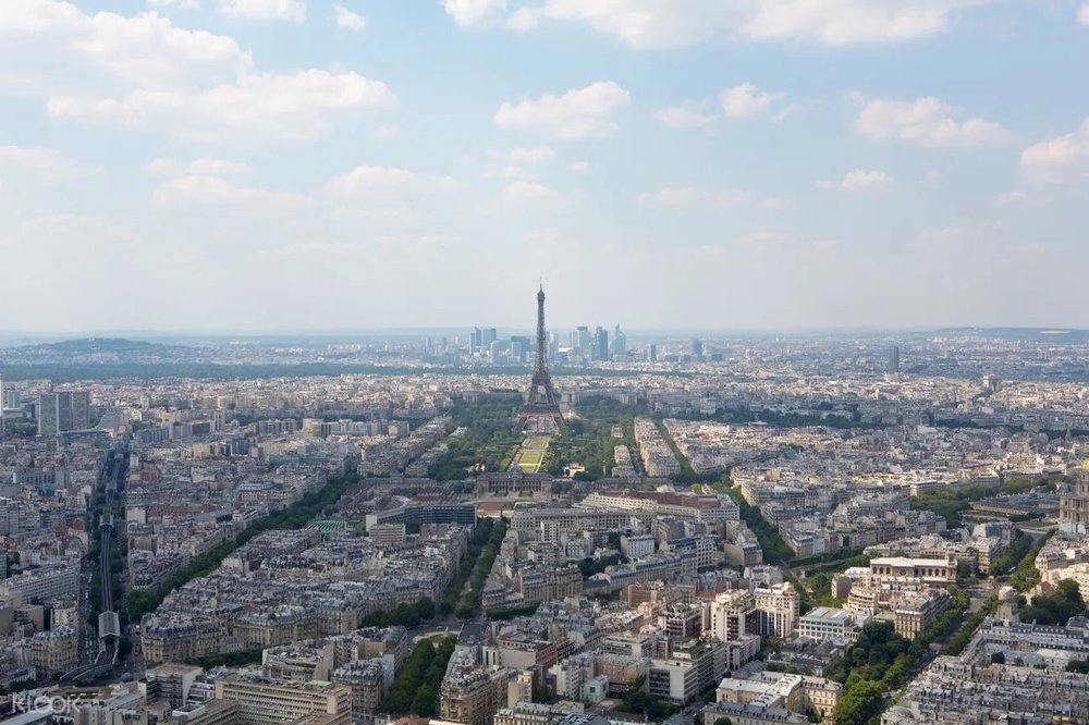 This view awaits you at Montparnasse Tower