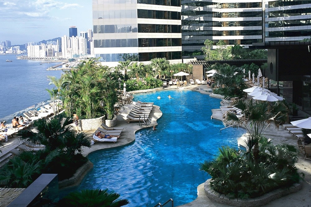 香港萬麗海景酒店泳池
