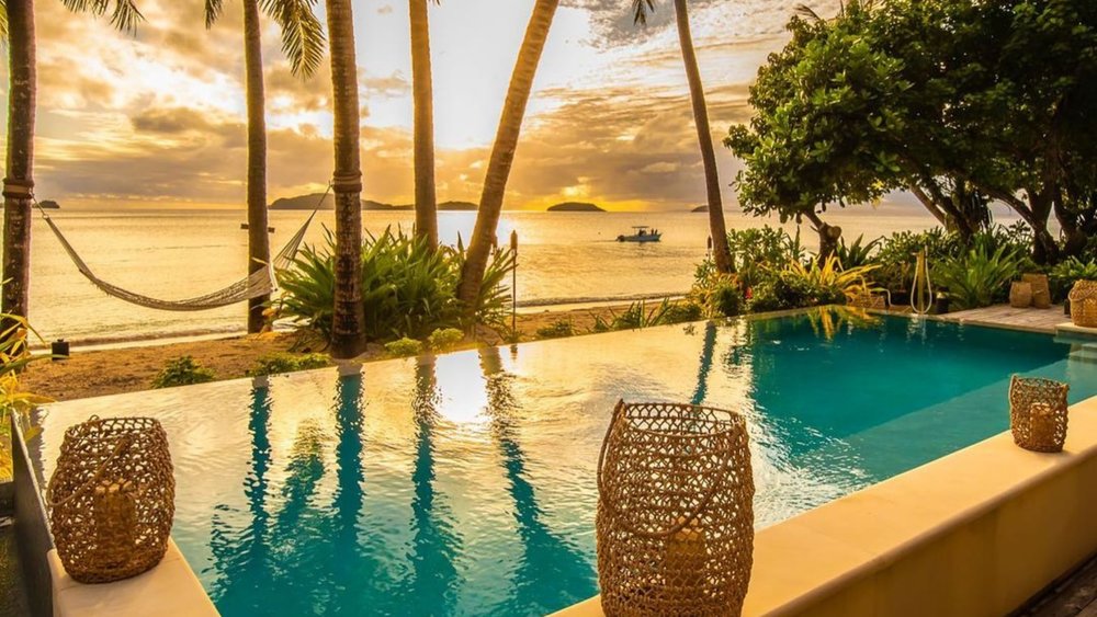 Golden Skies and Crystal Pools. Image credits - @kokomoislandfiji on Instagram