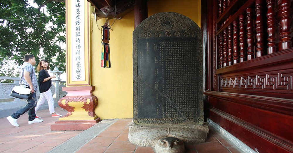 Thượng Điện Ở Chùa Trấn Quốc