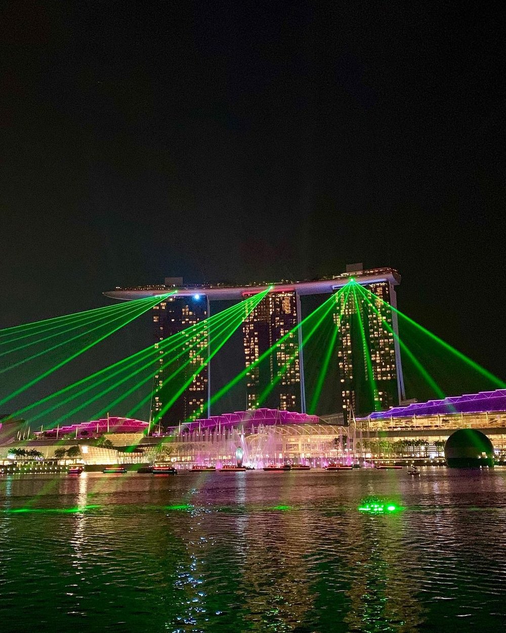 spectra light and water show singapore must visit travel itinerary