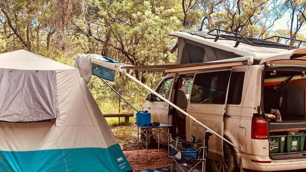 Be one with the trees and leaves at Honeymoon Bay. Image credits: @lil_roamer on Instagram