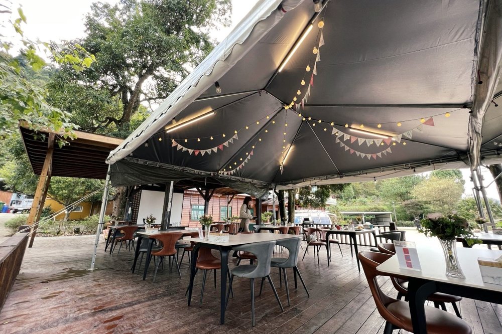 愛上喜翁 戶外用餐區