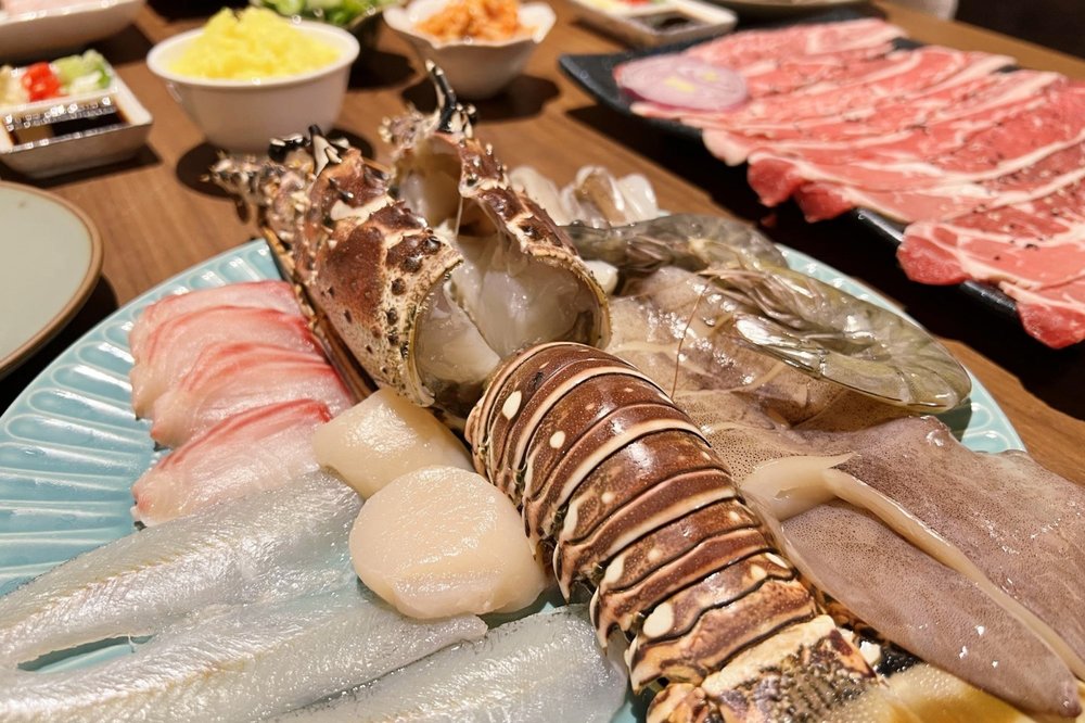 愛上喜翁：龍蝦海鮮拼盤