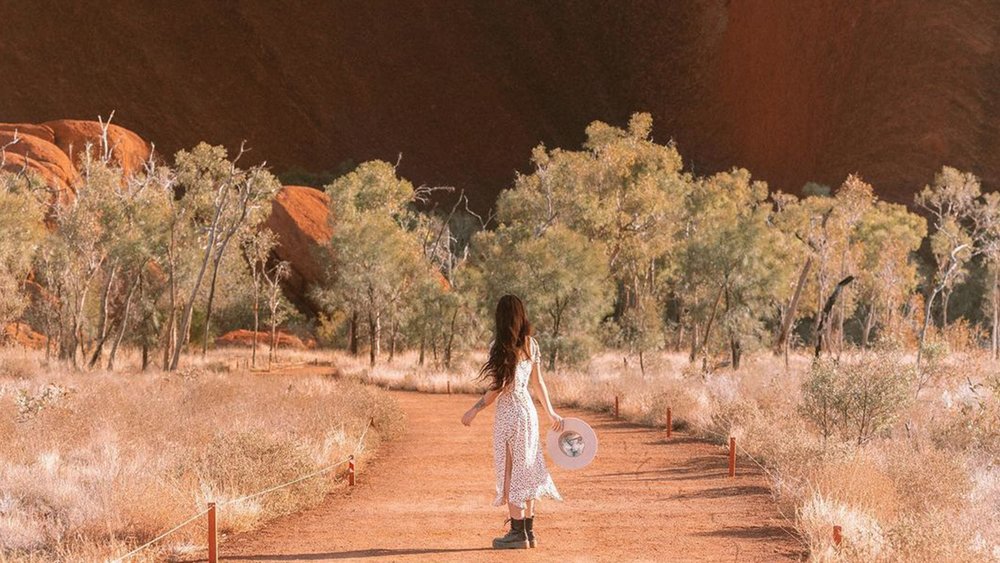 Marvel at the striking red colour of Uluru Credit: @lolahubner