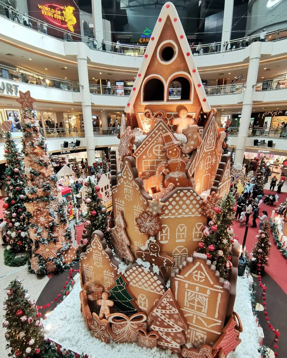 christmas deco midvalley megamall mall