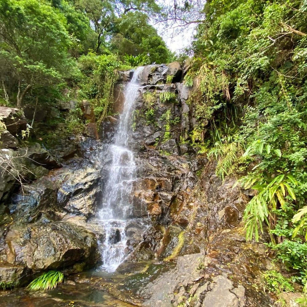 途中會經過盧吉瀑布，夏天時感覺份外消暑。(Instagram @ sharon.chang.98)