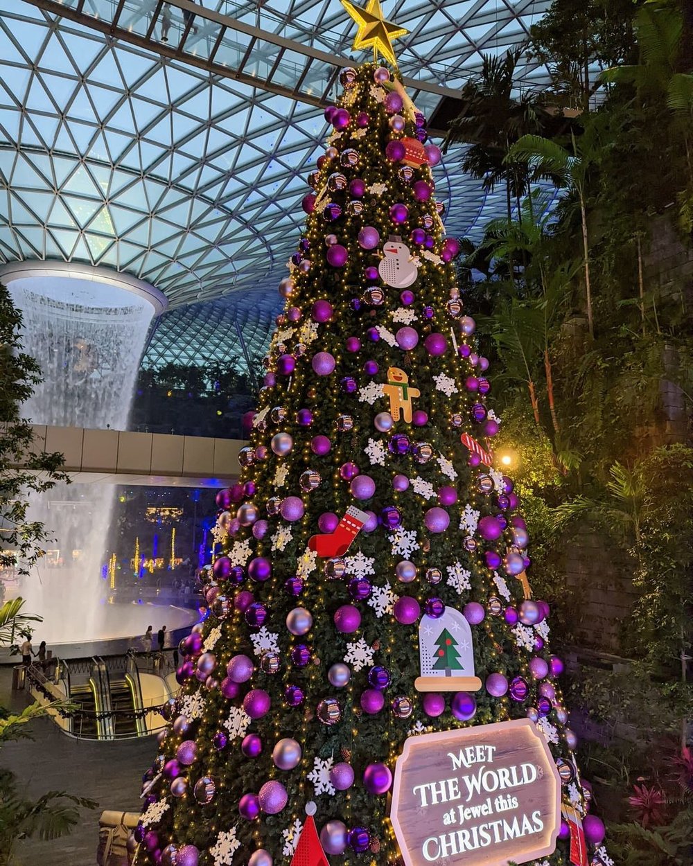 jewel changi airport christmas singapore