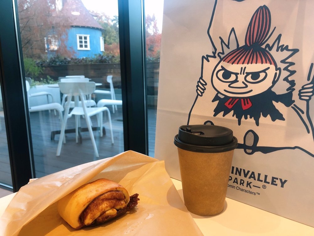 36646 ムーミン　ライブラリーカフェからムーミンハウス