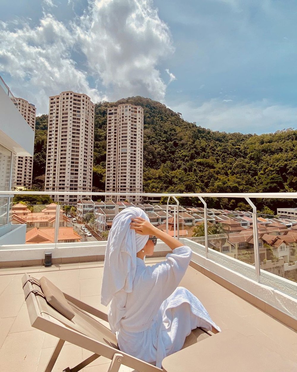 8 Best Hotels In Batu Ferringhi, Penang Book A Stay At Penang's Top Beach Resorts & Hotels 8 Best Hotels In Batu Ferringhi, Penang Book A Stay At Penang's Top Beach Resorts & Hotels