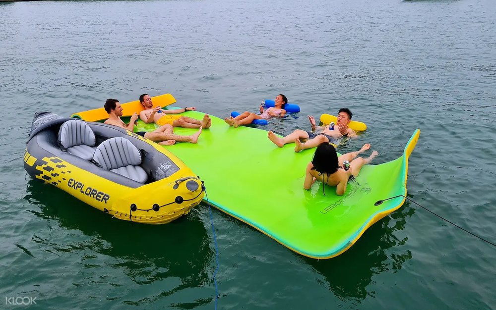 Yacht Charter Open Ocean Southern Islands Water Activities