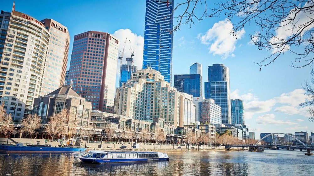 Choose your desired route along the Yarra River to see your preferred Melbourne sights!