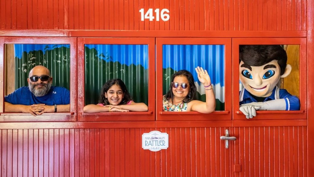 Meet Mary Valley Rattler’s Steam Man with the kids! Credits: @maryvalleyrattler