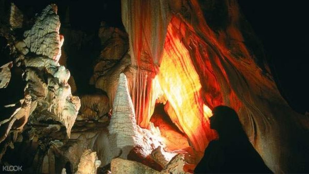 The Ultimate Guide To The Jenolan Caves For An Unforgettable Outdoor 