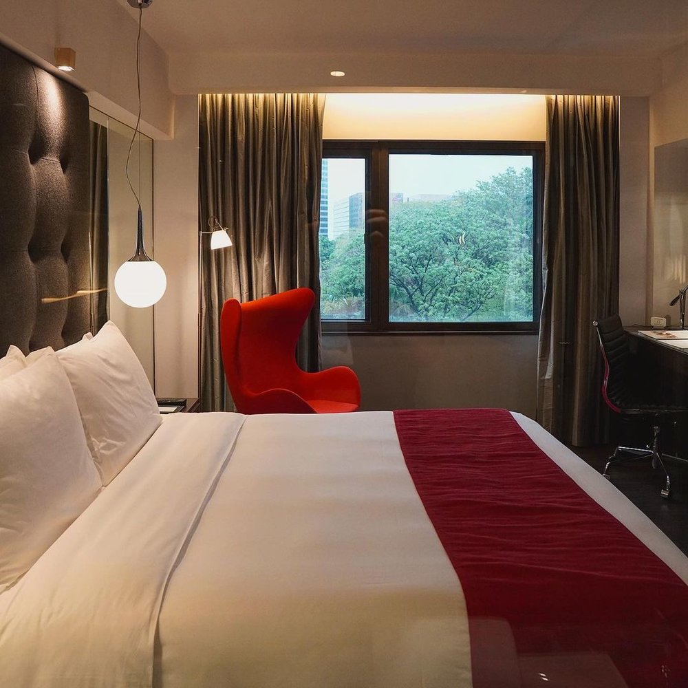 房間的傢俱有時尚設計感。(Instagram @dittoutravel)