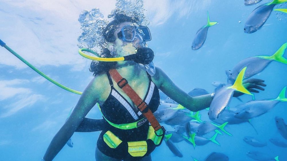 Just you, the beach, and an underwater world waiting to be explored. Image credits: @vickyccc_cc on Instagram
