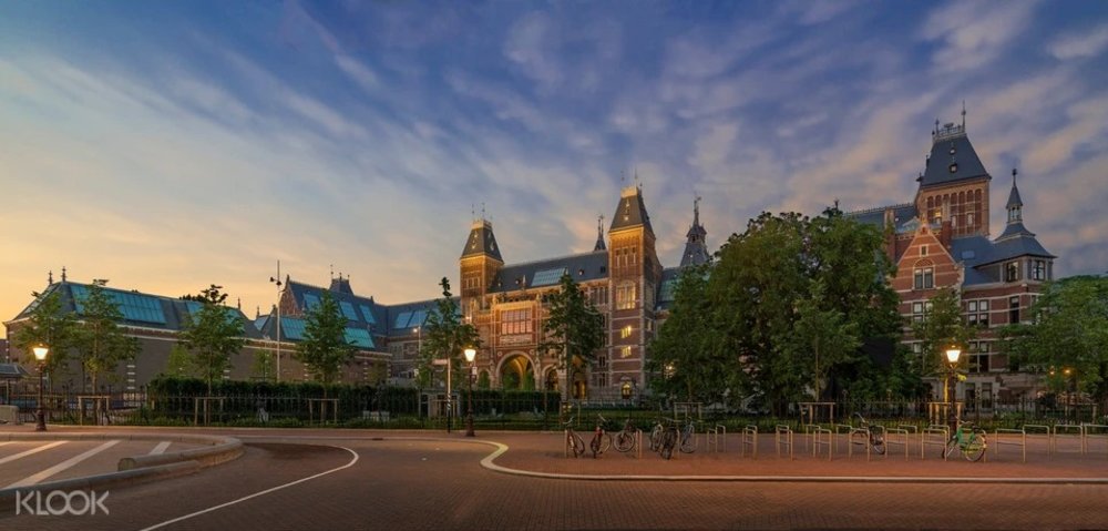 The Rijksmuseum goes waaaay back to the 1800s during the time of King William 