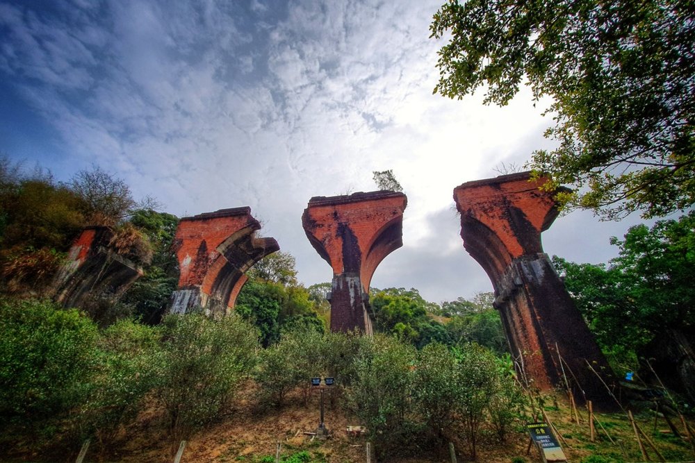 苗栗一日遊景點:龍騰斷橋