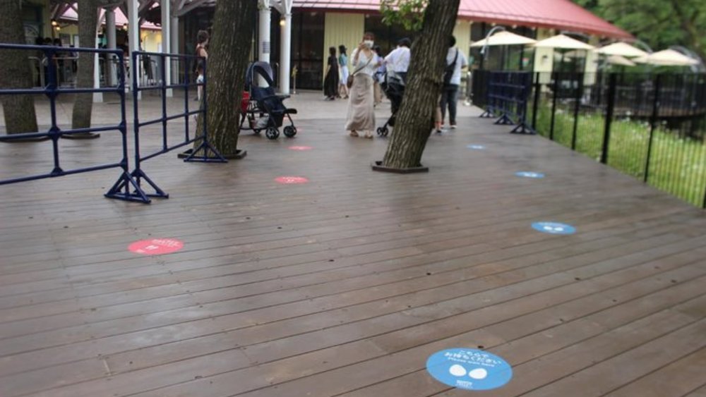 Signs of social distance to prevent crowding.