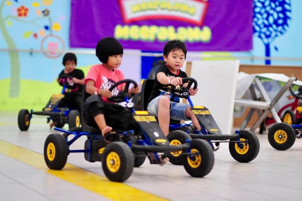 Meeraland Tesco Extra Plentong best indoor playground in JB