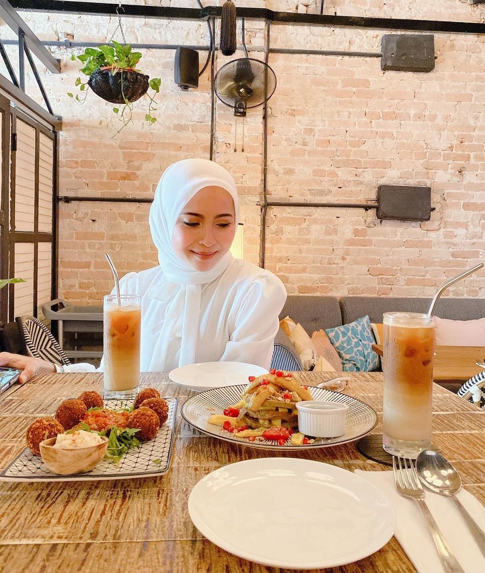 the hungry tapir cafe petaling street private room