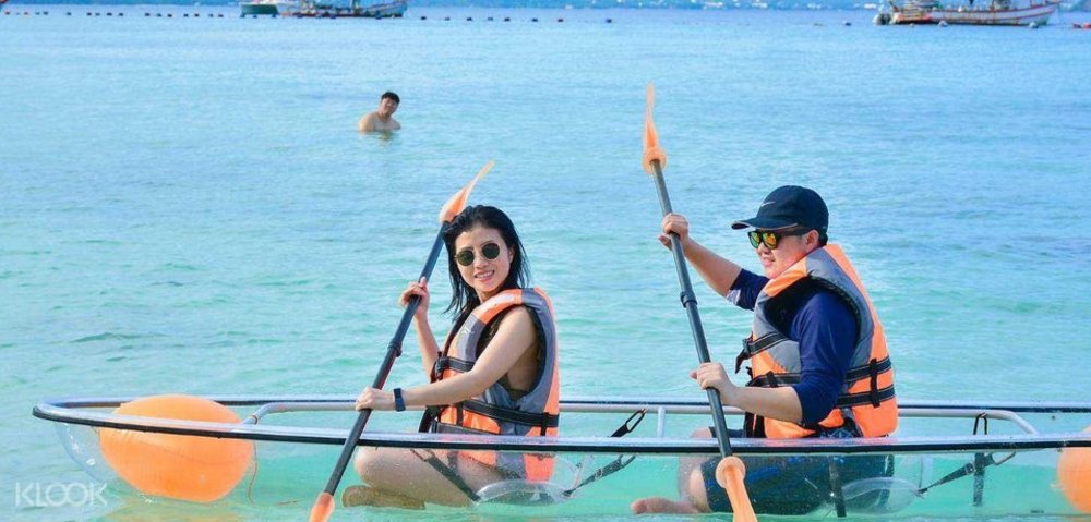ทัวร์เกาะราชาใหญ่, เกาะราชาน้อย, เกาะเฮ หรือเกาะไม้ท่อนหนึ่งวัน โดยเรือสปีดโบ๊ท, เรือคาตามารัน หรือเรือยอชต์ จากภูเก็ต