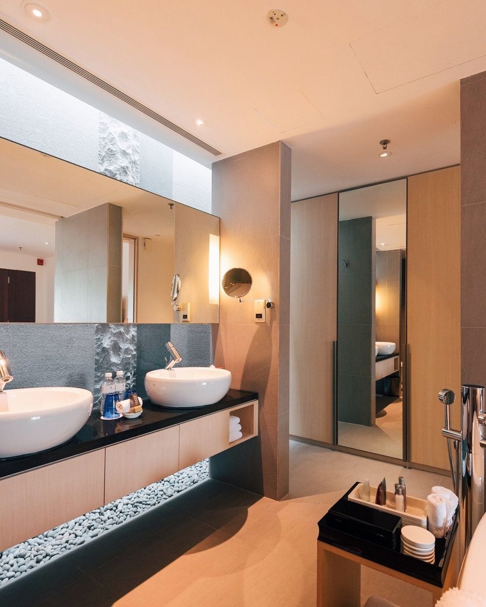 Marriott Tang Plaza Hotel best place to stay in singapore