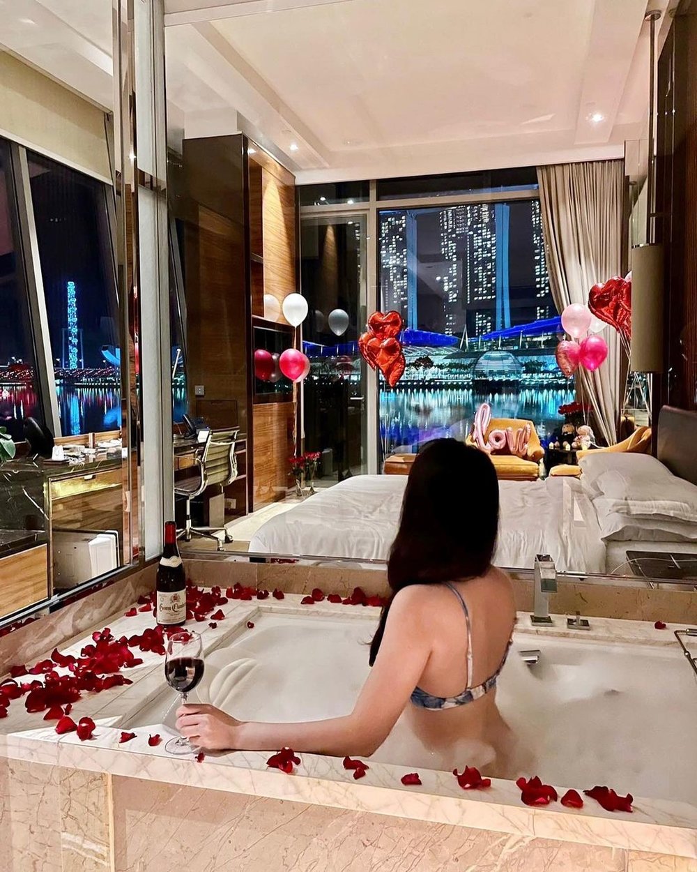 The Fullerton Bay Hotel best place to stay in singapore