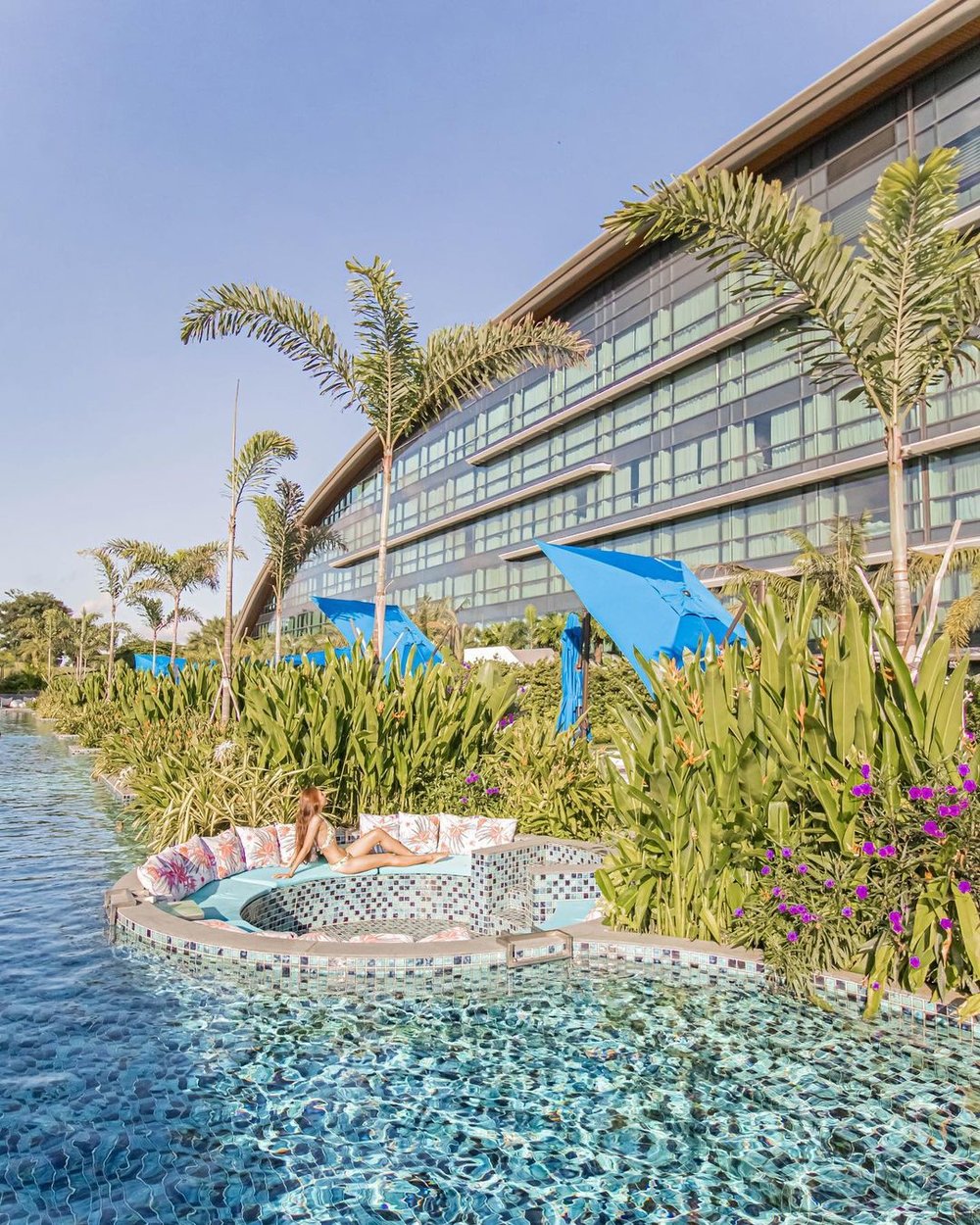 Dusit Thani Laguna Singapore best resort in sg