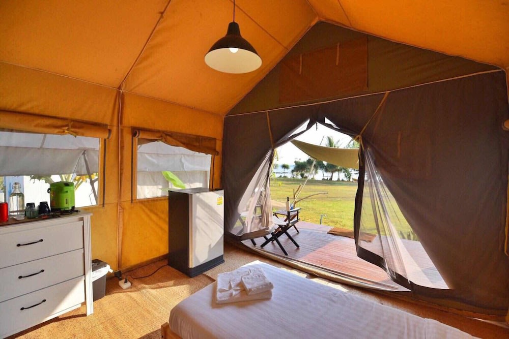 Naivacha Tent Koh Mak (ไนยวาชาเต็นท์ เกาะหมาก) 2