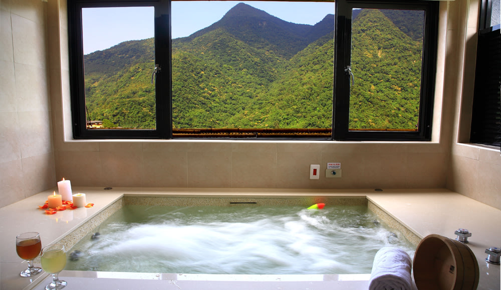 烏來溫泉湯屋:雲頂溫泉行館