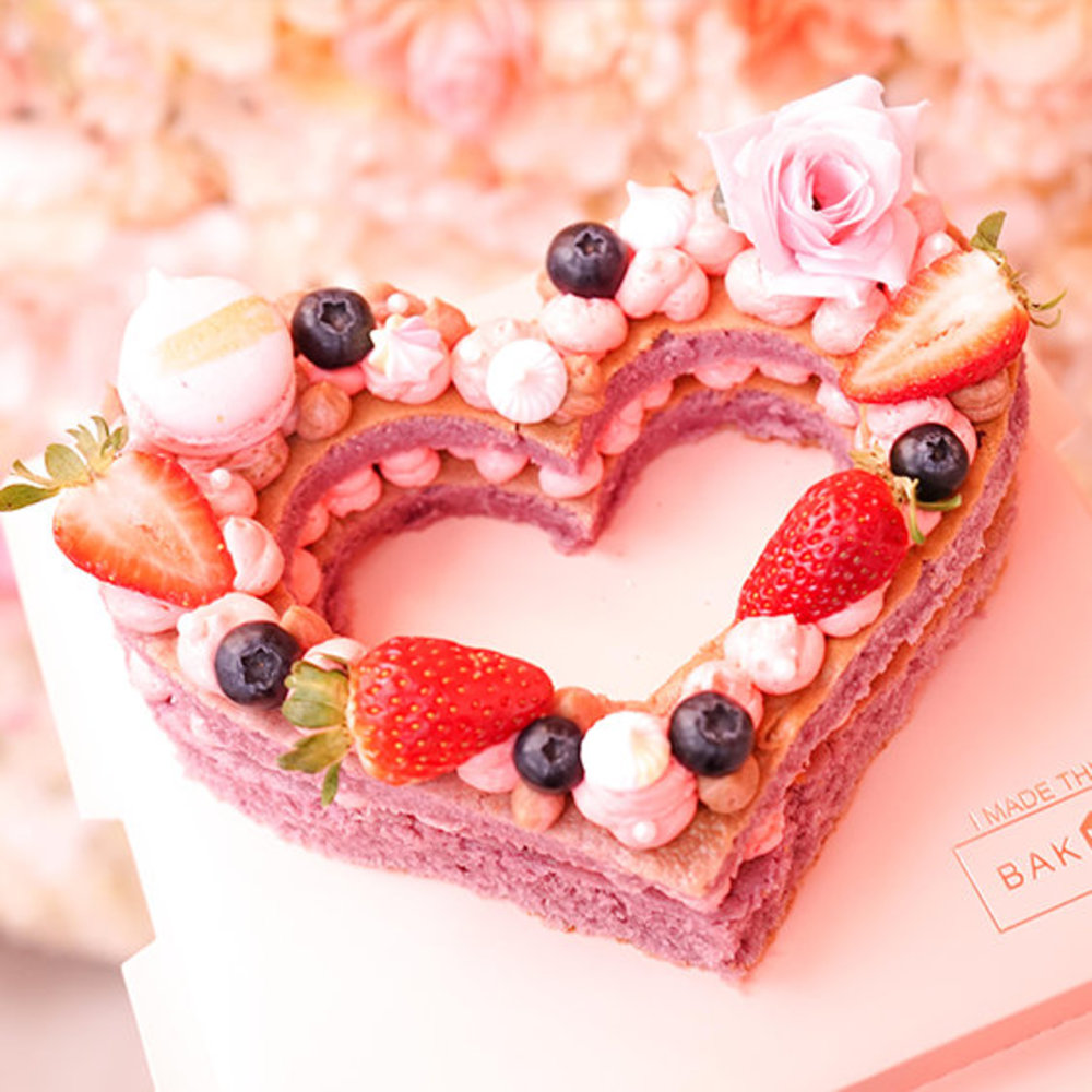 心心蛋糕製作約需3小時，步驟清晰，器具及材料齊備，即使沒有製作蛋糕的經驗也能把蛋糕做好。