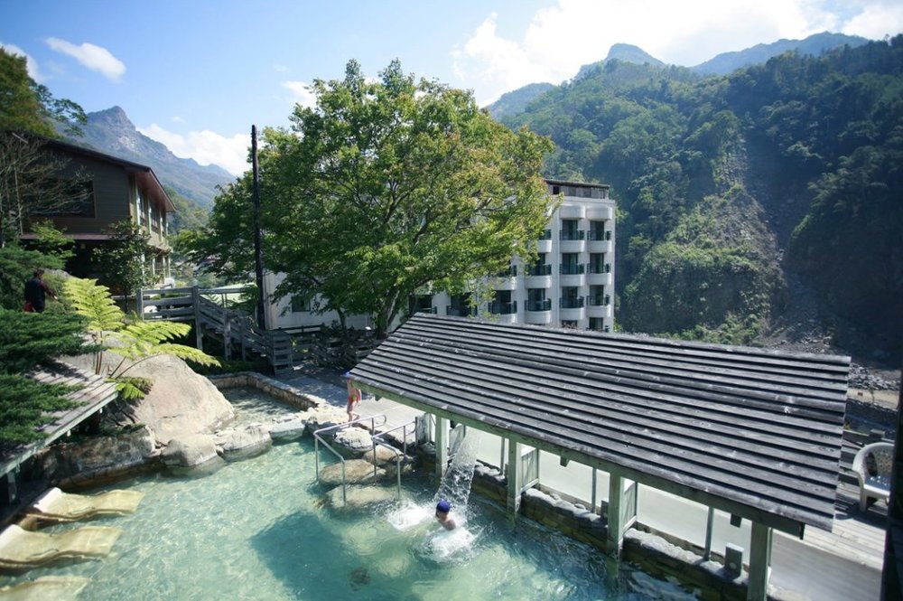 泰安溫泉泡湯:錦水溫泉飯店