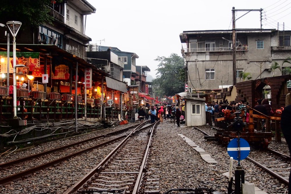 平溪天燈行程:十分老街