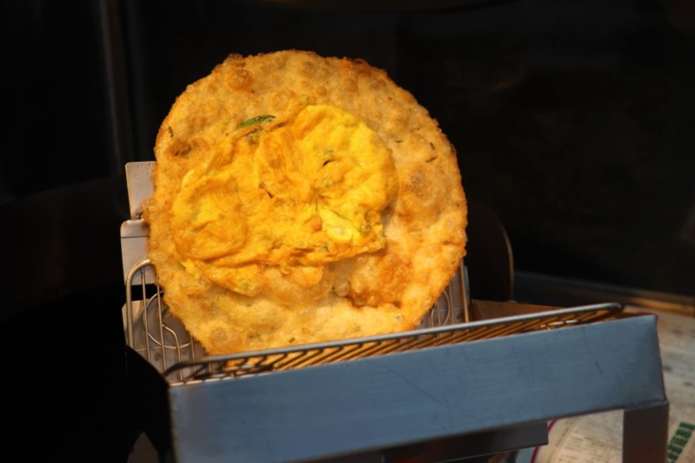寧夏夜市美食推薦:月氏激蛋蔥油餅