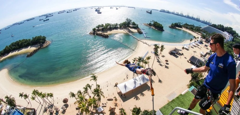 Bungy Jump at Skypark Sentosa