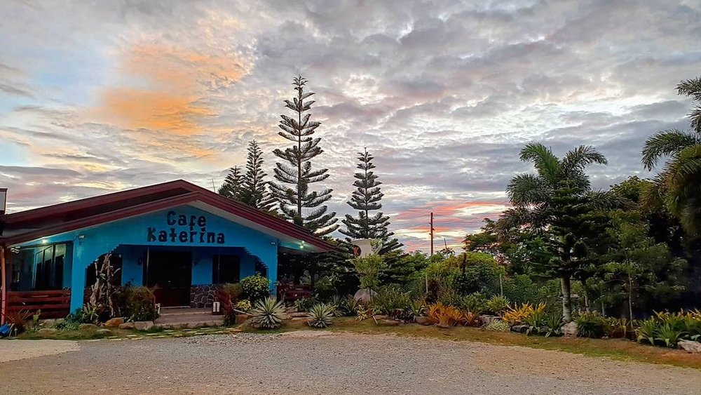 exterior view of blue restaurant structure