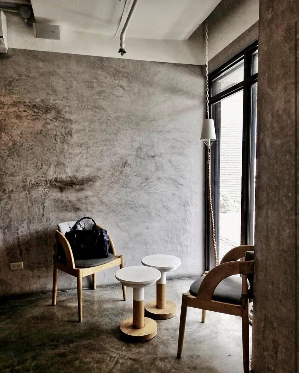 gray walls and minimalist furniture