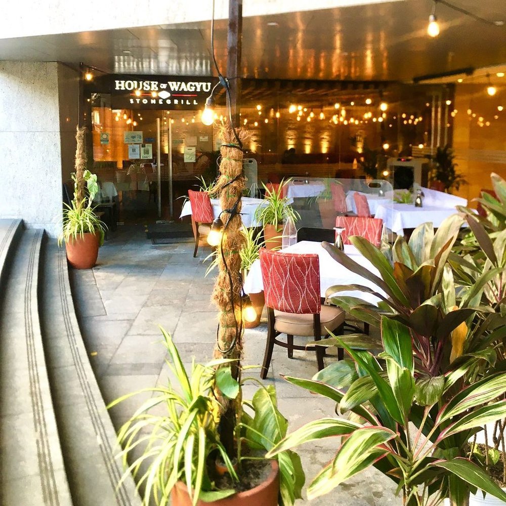 steakhouse al fresco area