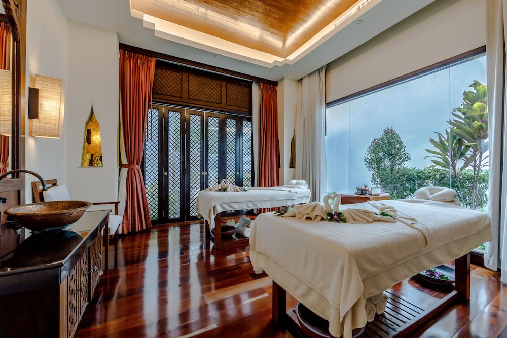 JW Marriott Khao Lak Resort & Spa massage room 