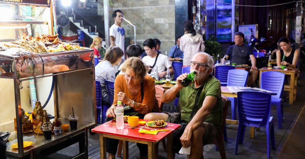 nha-hang-pho-di-bo-bui-vien