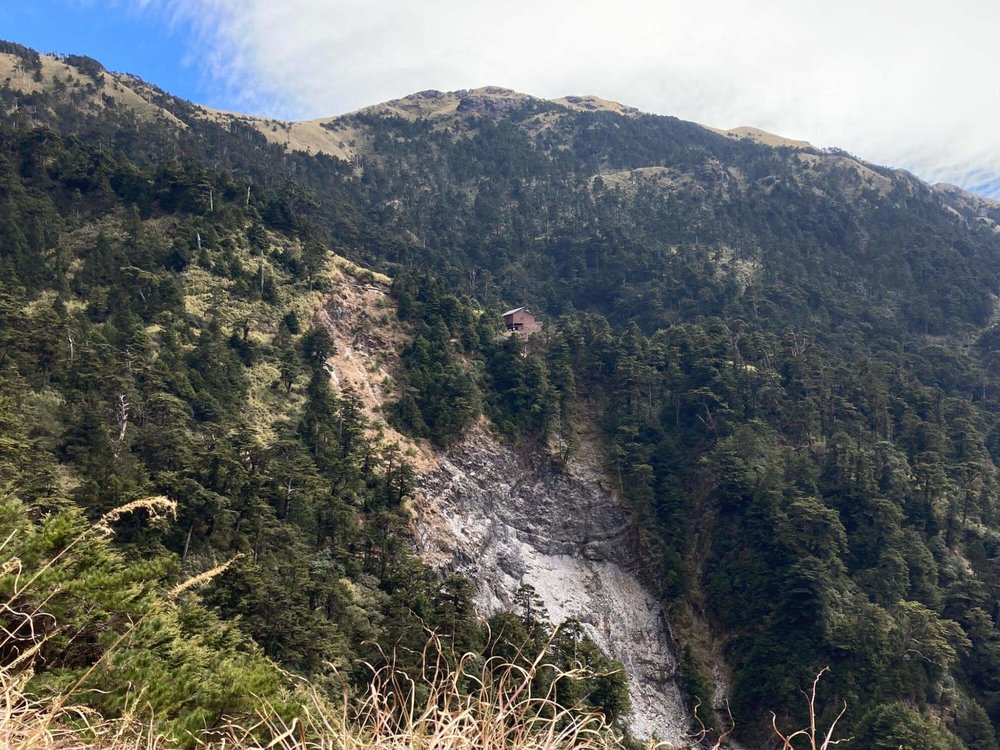 奇萊南華天池山莊