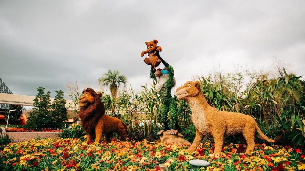 Epcot features various topiaries of all your favourite characters. Image credits @waltdisneyworld on Instagram