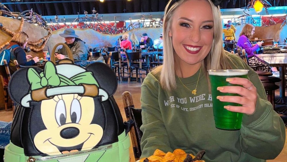 This restaurant in Animal Kingdom delves deep into the world of Pandora from the film, Avatar. Image credits @jambohailey on Instagram