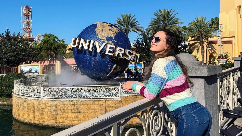 Both Hollywood and Orlando have the iconic Universal globe, but did you know that the one in Hollywood used to be in Florida? Image credits @danigrapegia on Instagram