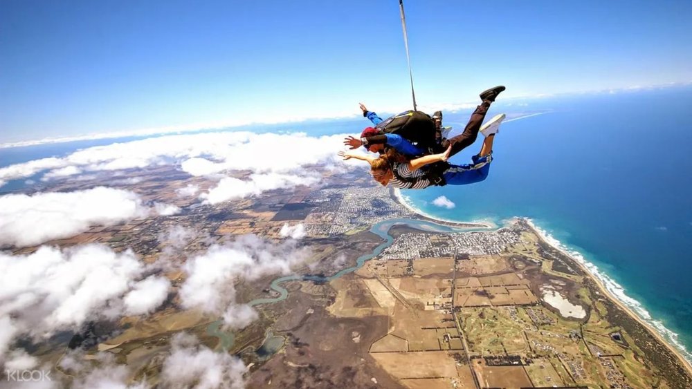 Reach for the skies of The Great Ocean Road and scream in glee! 