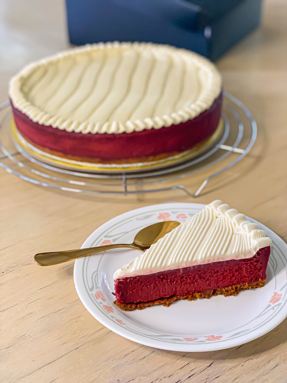 cake and slice of red velvet cake