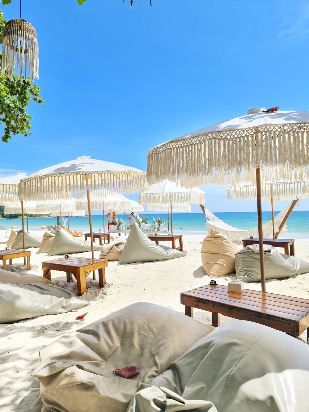 Tonsak Cafe & Restaurant