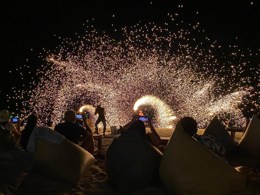 Tonsak Cafe & Restaurant 4