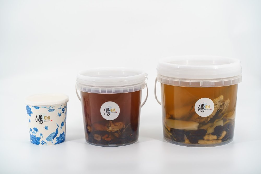 餐廳設有多款精選燉湯,更設有一人份或是家庭裝,方便大家所需!